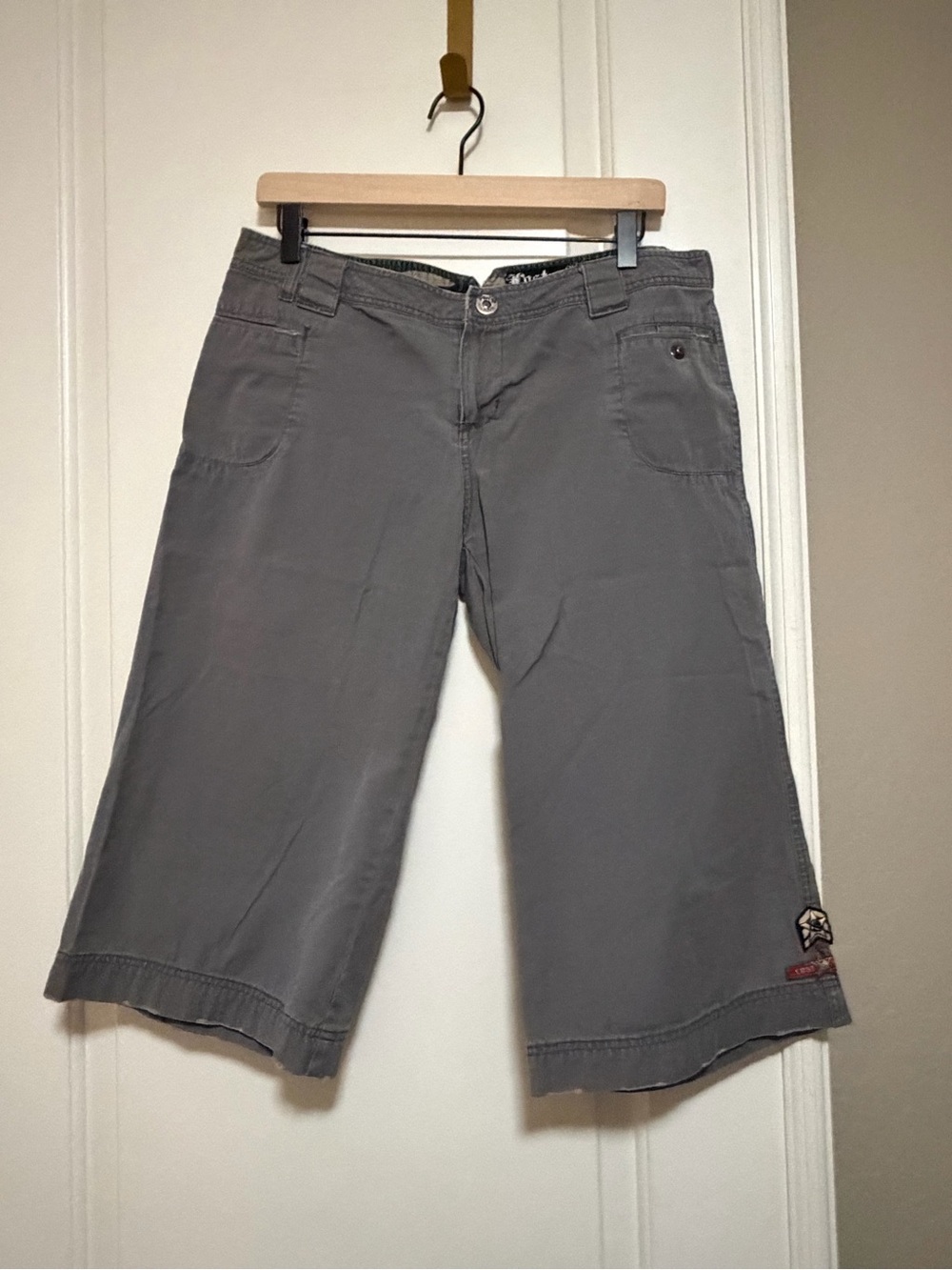 🛹☠️🌊Unisex Vintage 90s Lost Streetwear Bermuda Gaucho Shorts🖤🛹☠️